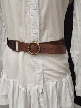 VTG. JESSIC⁹A SIMPSON Classic Brown Leather Belt with Brass Round Buckle, XL